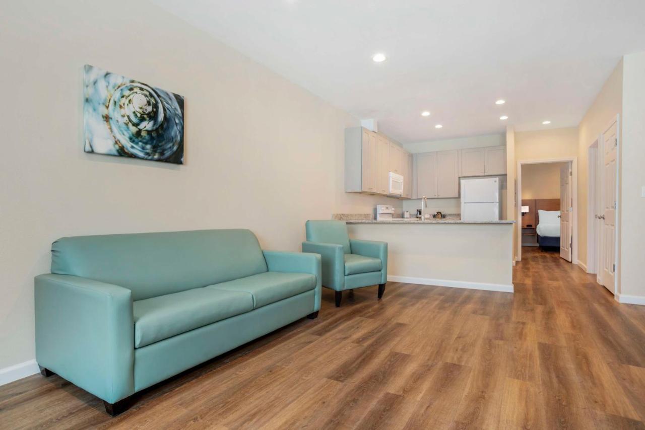 Chateau Beachfront Hotel, A By The Sea Resort Panama City Beach Bagian luar foto
