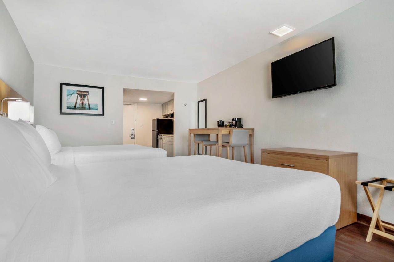 Chateau Beachfront Hotel, A By The Sea Resort Panama City Beach Bagian luar foto