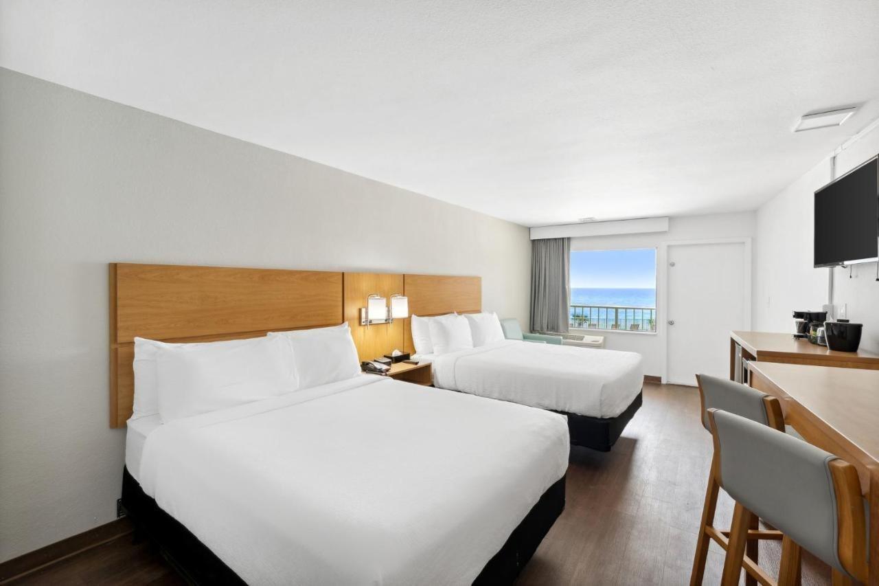Chateau Beachfront Hotel, A By The Sea Resort Panama City Beach Bagian luar foto