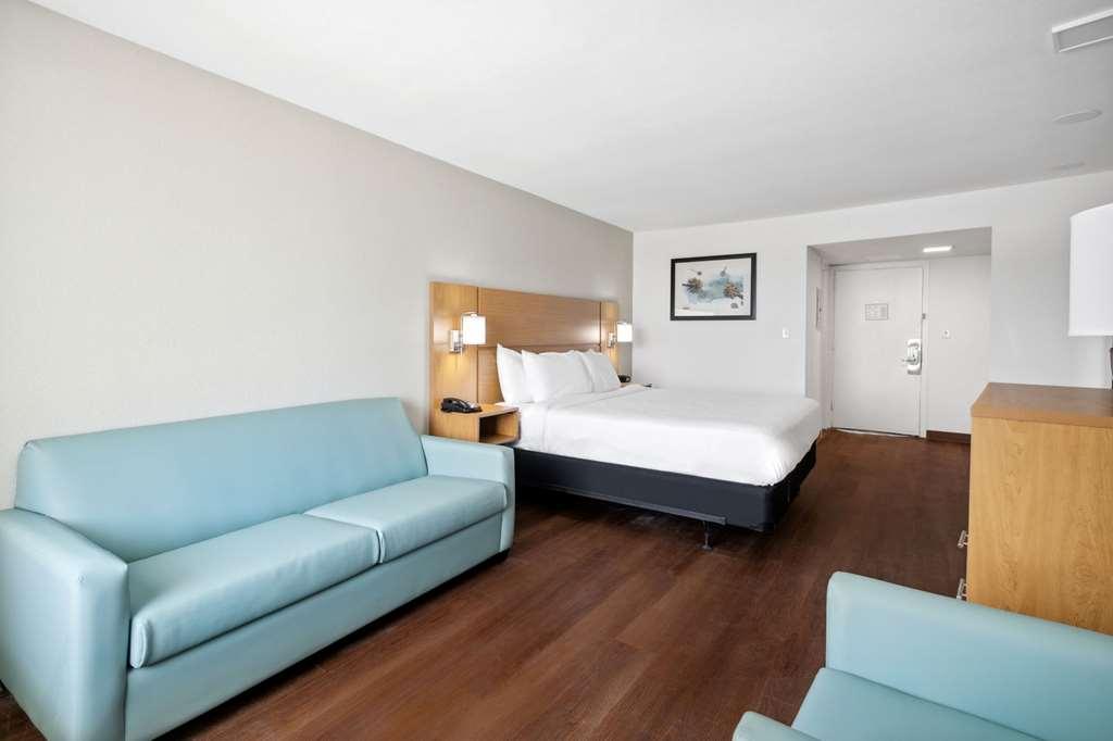 Chateau Beachfront Hotel, A By The Sea Resort Panama City Beach Ruang foto