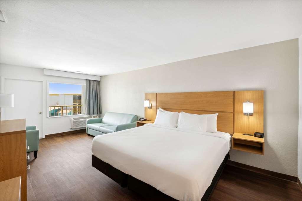 Chateau Beachfront Hotel, A By The Sea Resort Panama City Beach Ruang foto
