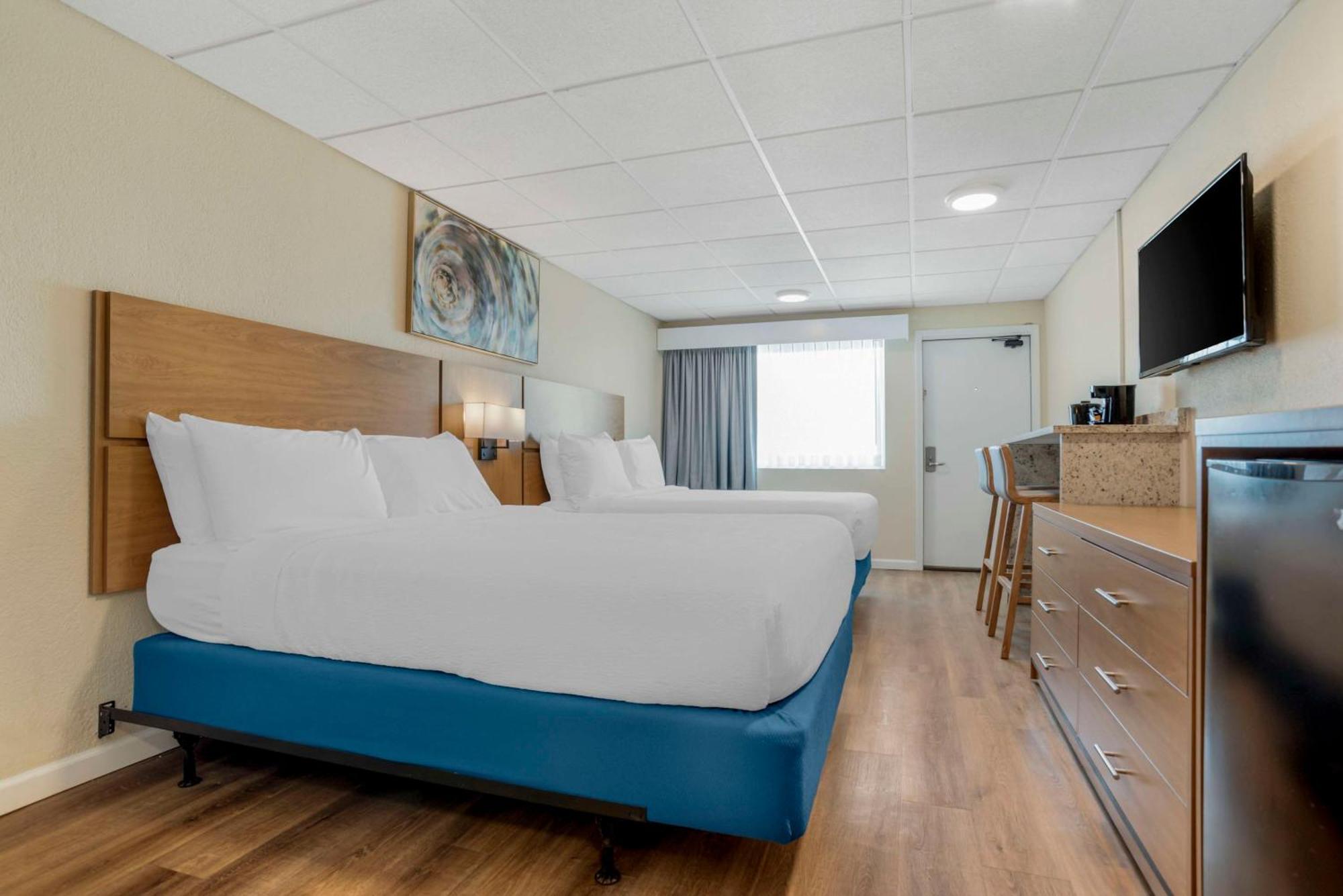 Chateau Beachfront Hotel, A By The Sea Resort Panama City Beach Bagian luar foto